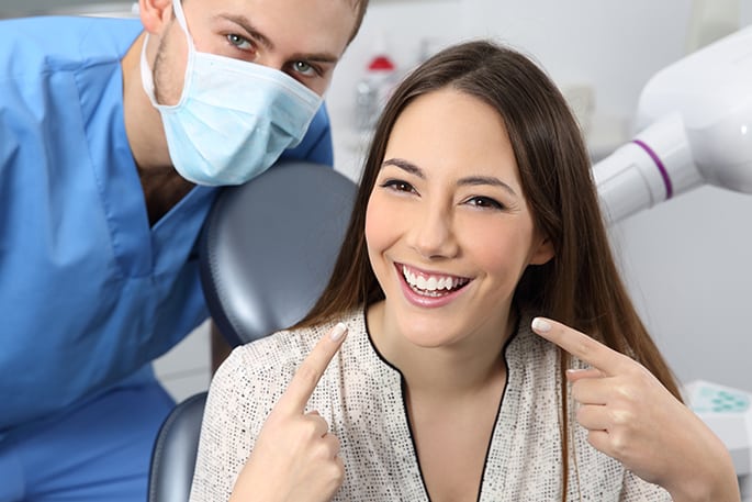 Types of Cosmetic Dentistry - Bleaching Teeth & Cosmetic Veneers